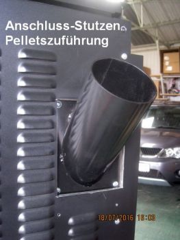 Eigener Pelletofen MCZ MUSA 2.0 Comfort Air 12,0 kW, für Werkstattheizung im Stockwerk darüber