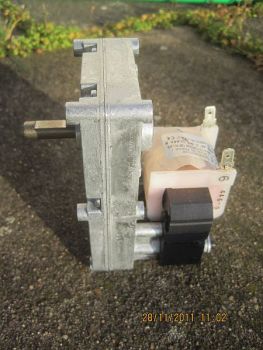 Preview: UNIVERSAL Getriebemotor 1,3 rpm Torque125