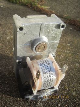 Preview: UNIVERSAL Getriebemotor 1,3 rpm Torque125