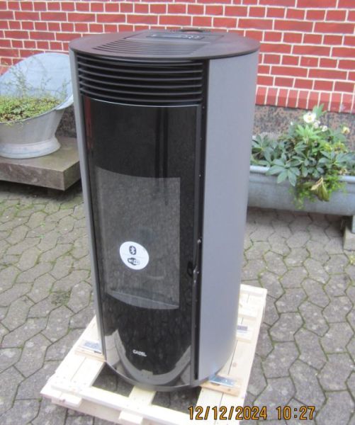 CADEL Pelletofen Spin Plus 9, Stromausfall-Notbetrieb vorbereitet, Metall Titanium 7024012