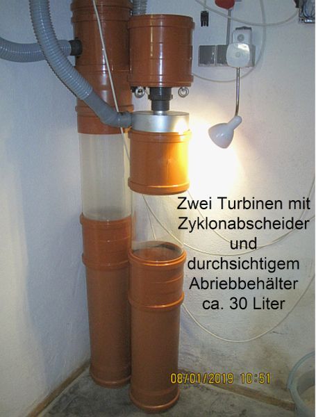 RED Compact 18 Easy Clean mit 2 automatischen Pellets-Befüllungs-Sauganlagen