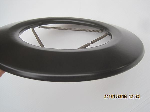 Wandrosette mit Feder für doppelwandige Pelletrohre Ø 80 mm